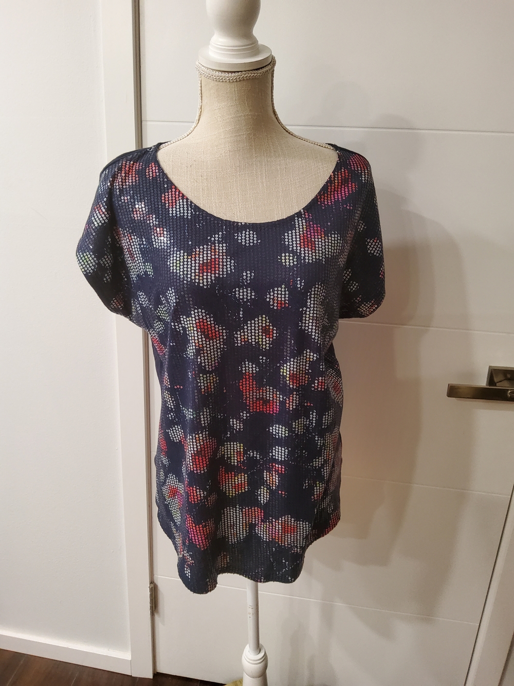 Crosby. Navy Blue Sequins Floral Short Sleeve Women's Top